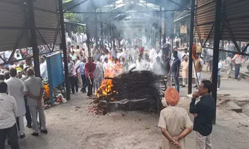 ఎనిమిది రోజుల తర్వాత ఐపీఎస్ పురాణ్ కుమార్ అంత్యక్రియలు