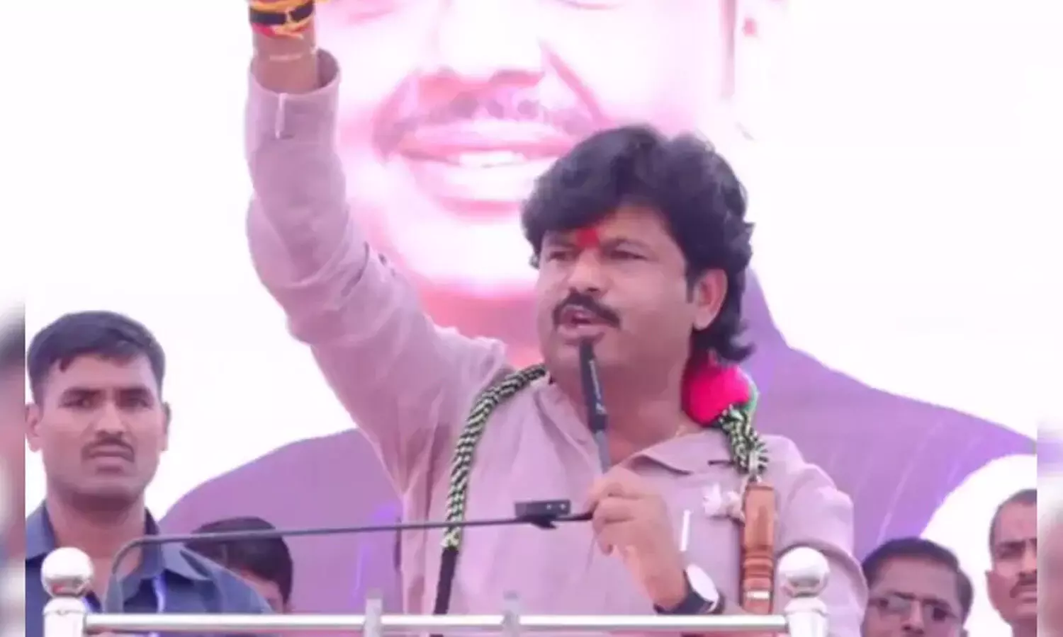 హిందూ అమ్మాయిలు జిమ్‌కు వెళ్లకూడదు