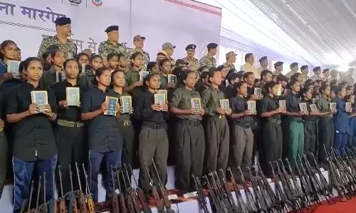 National News, Chhattisgarh, Naxalites surrender