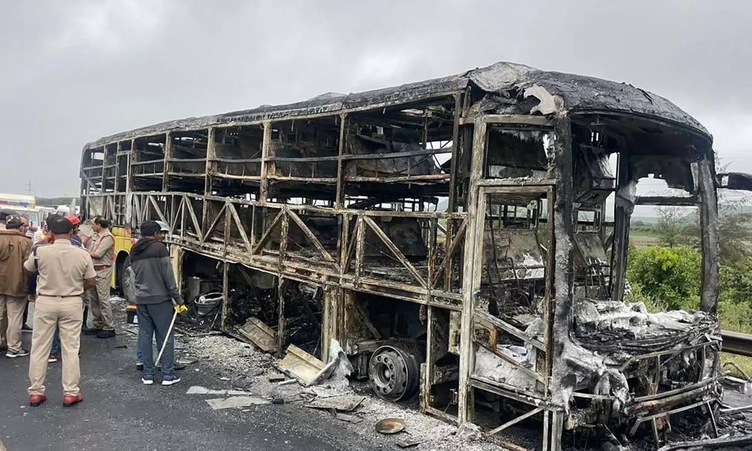 Kurnool bus accident, Police questioned 35 drivers, Driver Lakshmaiah arrested, APnews