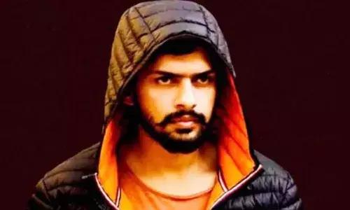 సీసీ కెమెరాలో రికార్డైన లారెన్స్ బిష్ణోయ్ గ్యాంగ్ ఆగడాలు సీసీ కెమెరాలో రికార్డైన లారెన్స్ బిష్ణోయ్ గ్యాంగ్ ఆగడాలు