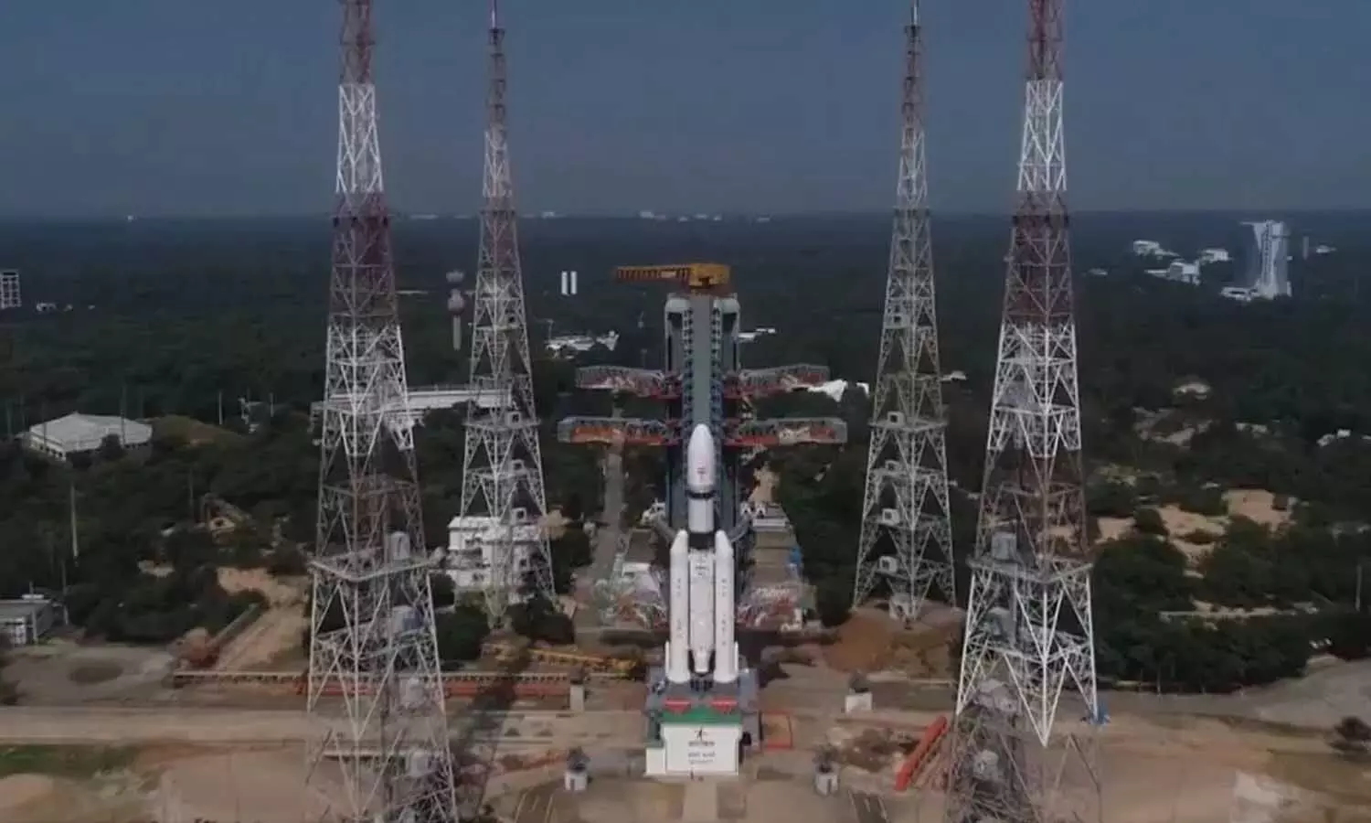 మళ్లీ చరిత్ర సృష్టించేందుకు సిద్ధమైన ఇస్రో..! మళ్లీ చరిత్ర సృష్టించేందుకు సిద్ధమైన ఇస్రో..!