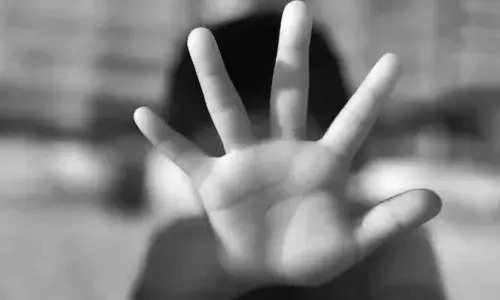 teachers, assault, Dalit boy,  scorpion, Crime