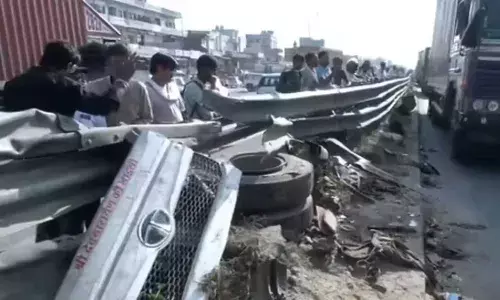 Accident : మ‌రో ఘోర రోడ్డు ప్ర‌మాదం.. 12 మంది దుర్మ‌ర‌ణం