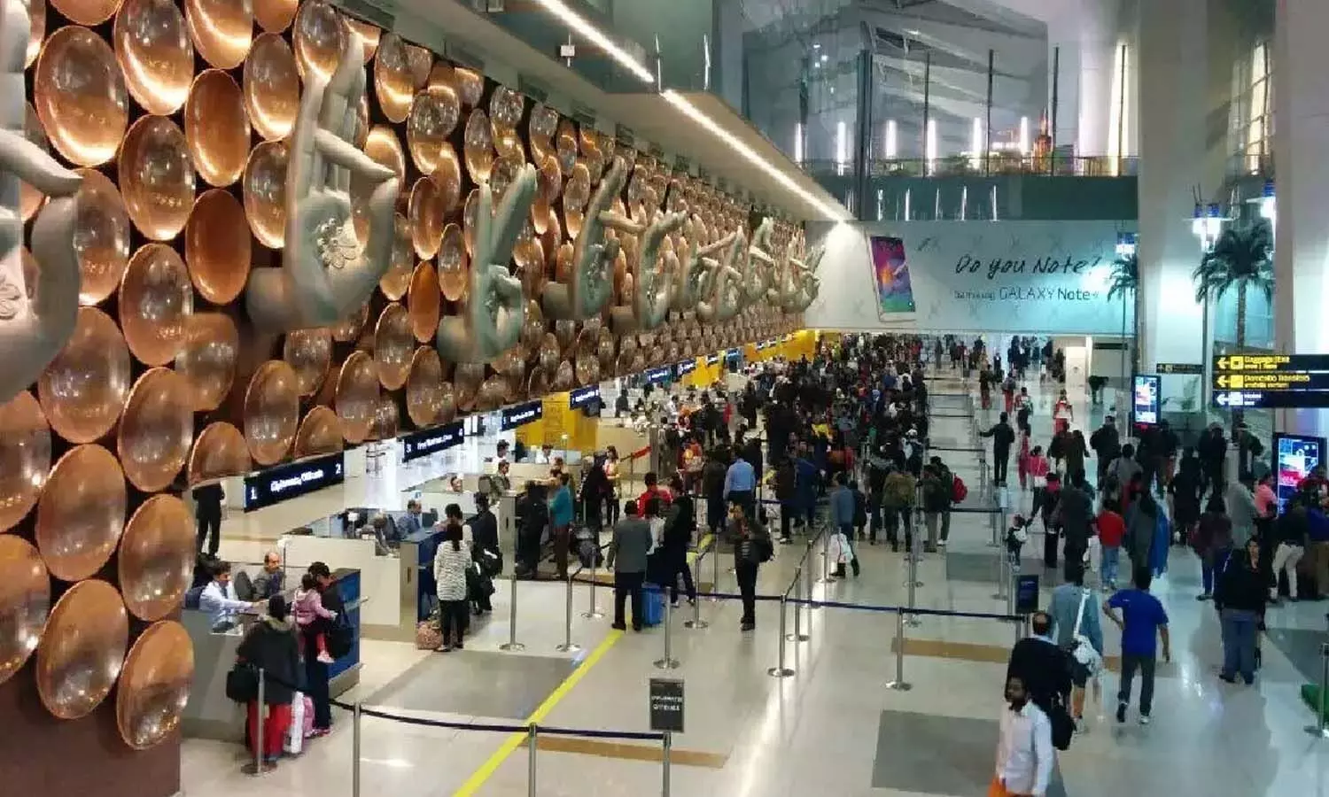 National News, Delhi, Indira Gandhi International Airport, Air Traffic Control system,  technical glitch