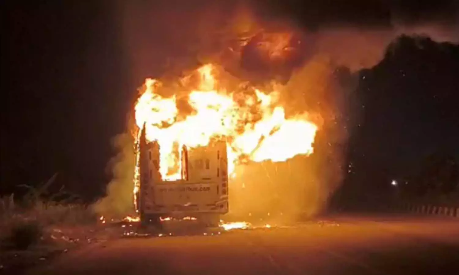 fire broke out, private travel bus, Veliminedu, Chityala mandal, Nalgonda