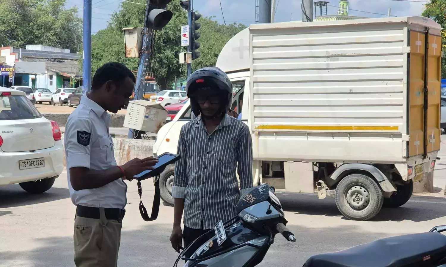 Follow Traffic Rules, Lose Licence, Telangana Police, Violations Follow Traffic Rules, Lose Licence, Telangana Police, Violations