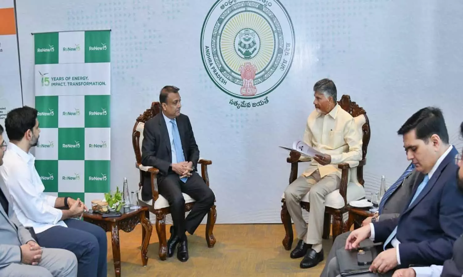 ఏపీ ప్రభుత్వంతో రెన్యూ పవర్ ఒప్పందం.. రూ. 82 వేల కోట్ల పెట్టుబడులు ఏపీ ప్రభుత్వంతో రెన్యూ పవర్ ఒప్పందం.. రూ. 82 వేల కోట్ల పెట్టుబడులు