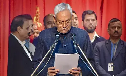 గవర్నర్ను కలవనున్న నితీష్ కుమార్.. కొత్త ప్రభుత్వం కొలువుదీరేది అప్పుడే.. గవర్నర్ను కలవనున్న నితీష్ కుమార్.. కొత్త ప్రభుత్వం కొలువుదీరేది అప్పుడే..