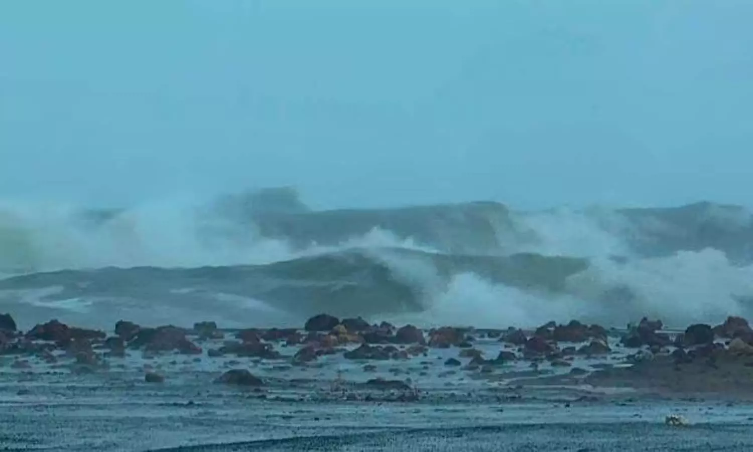 Weather News, Andrapradesh, Rain Alert, Heavy Rains, Another low pressure, AP Disaster Management Organization Weather News, Andrapradesh, Rain Alert, Heavy Rains, Another low pressure, AP Disaster Management Organization