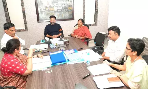 Telangana government, distribute, Indiramma sarees, women