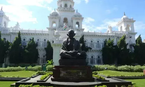 Telangana,  Speaker, re-examine, four MLAs, defection