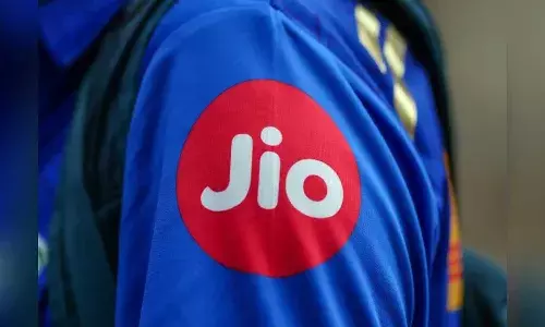 జియో యూజర్లకు బంపరాఫర్..! జియో యూజర్లకు బంపరాఫర్..!