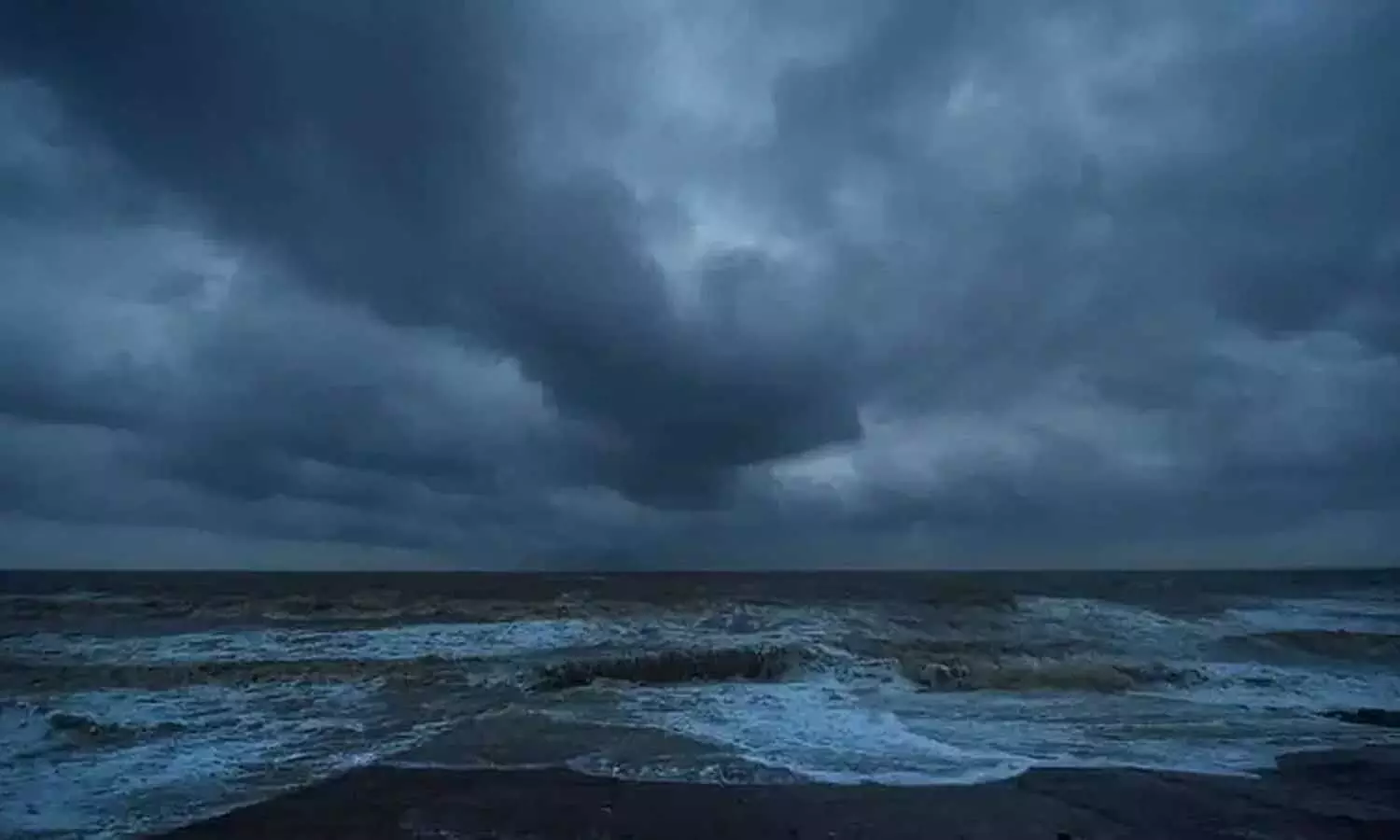 Cyclone Senyar : సెన్యార్ తుఫాను వ‌చ్చేస్తుంది..!