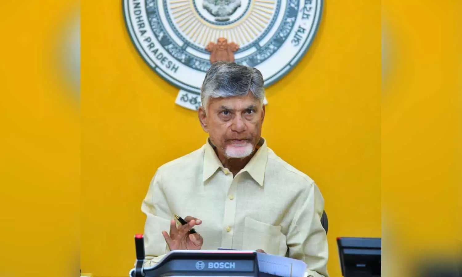 కృష్ణా నదీ జలాలపై హక్కును వదులుకోం : సీఎం చంద్ర‌బాబు