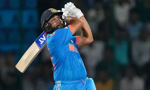 చరిత్ర సృష్టించిన రోహిత్‌శర్మ