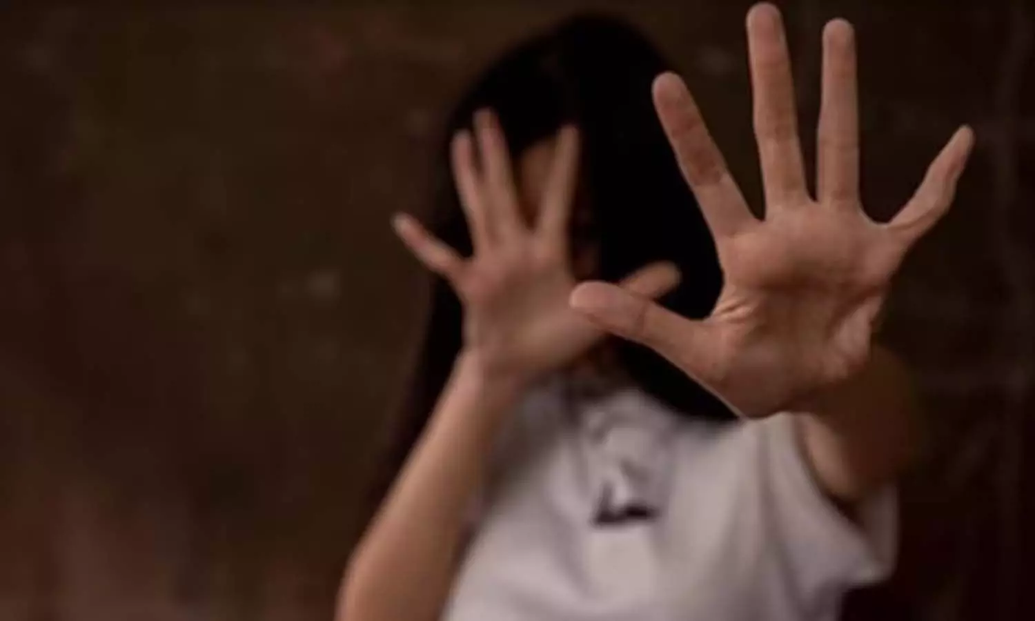 Mumbai, businesswoman , molested, gunpoint, Crime