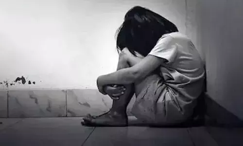 నలుగురు బాలికలపై ట్యూషన్ టీచర్ లైంగిక వేధింపులు