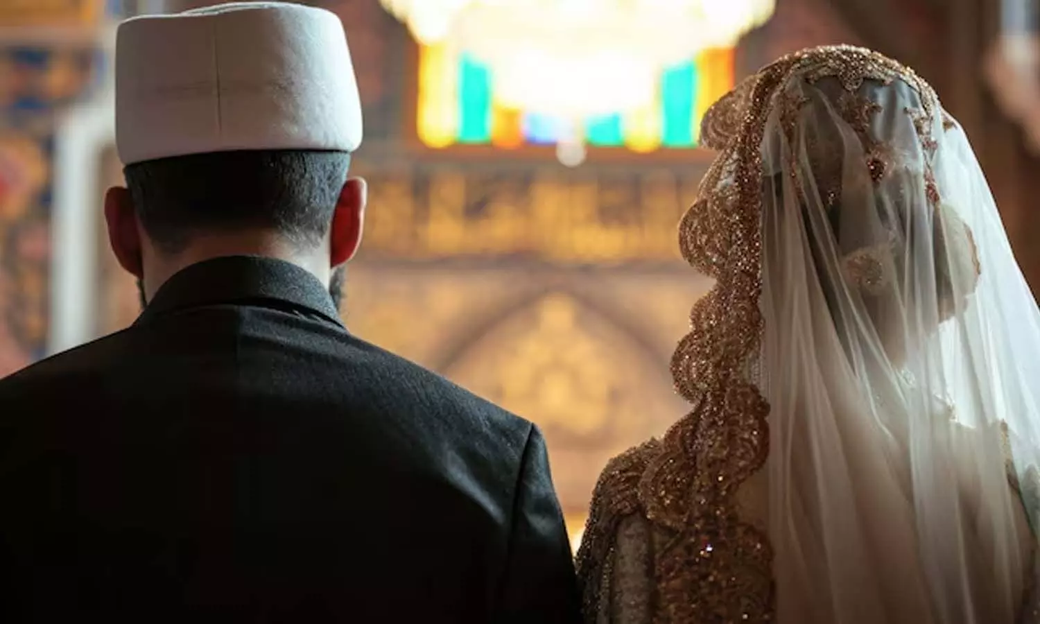 Uttarpradesh, Bride, bulb, wedding night, groom, Viral news Uttarpradesh, Bride, bulb, wedding night, groom, Viral news