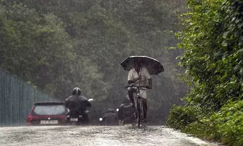 Rain Alert : రేపు ఈ జిల్లాల‌లో భారీ వ‌ర్షాలు