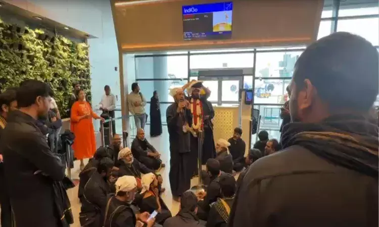 Hyderabad News, Shamshabad, Rajiv Gandhi International Airport, Ayyappa devotees protest, Flight Delay