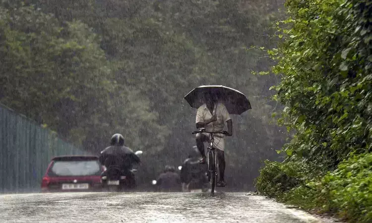 Rain Alert : రేపు ఈ జిల్లాల‌లో భారీ వ‌ర్షాలు
