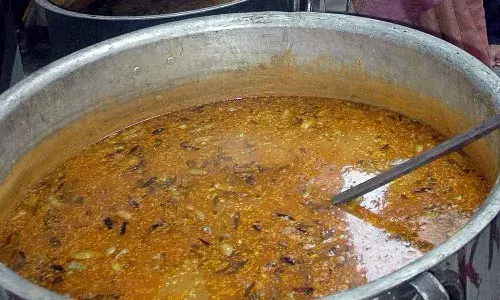 Telangana, Boy died, hot sambar, Peddapalli, Mallapur