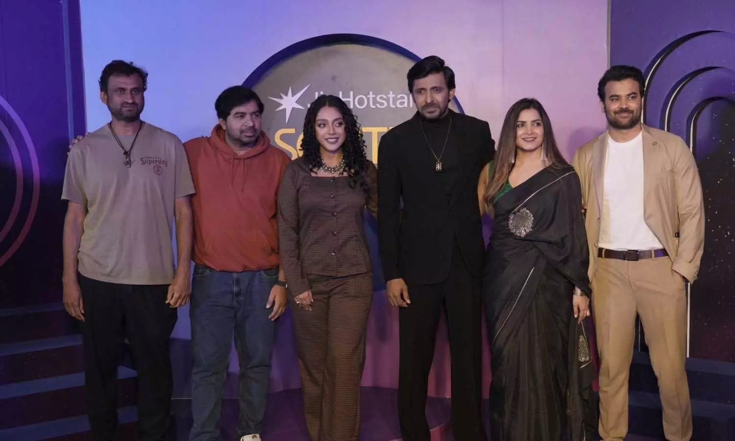 దక్షిణాదిలో ‘జియో హాట్స్టార్’ రూ.4 వేల కోట్ల భారీ పెట్టుబడి..! దక్షిణాదిలో ‘జియో హాట్స్టార్’ రూ.4 వేల కోట్ల భారీ పెట్టుబడి..!