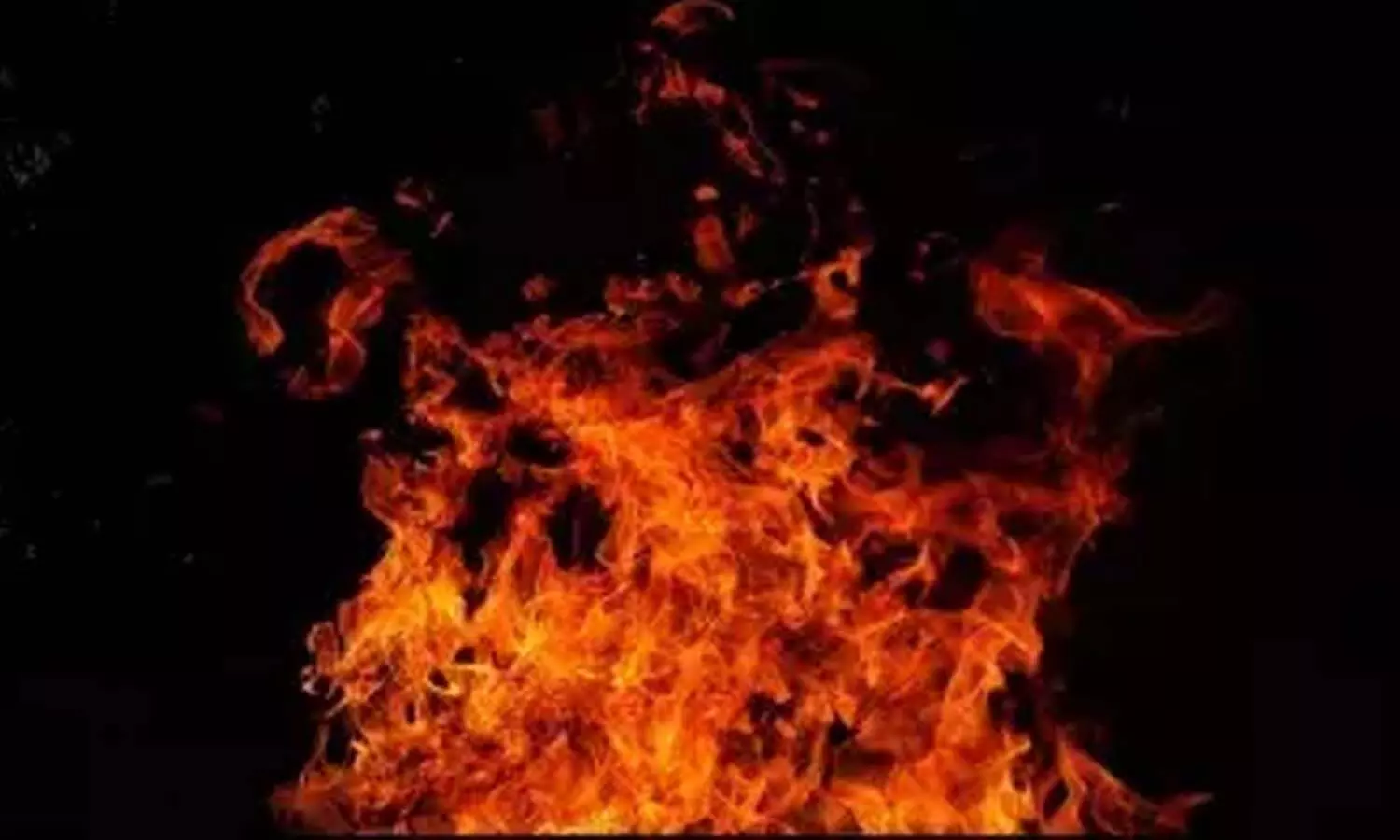 10 Huts Gutted, Vizianagaram, Old woman burned alive, APnews