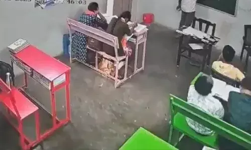 Andhra Pradesh, girl collapses, , cardiac arrest suspected, APnews