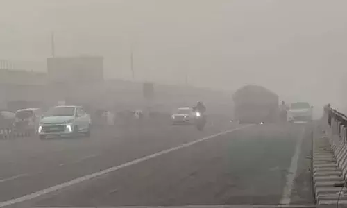 Dense fog grips Delhi, AQI , flight ops disrupted,IMD, Delhi