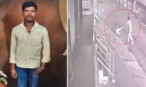 No ambulance, no passerby help, Bengaluru, man died, heart attack, road