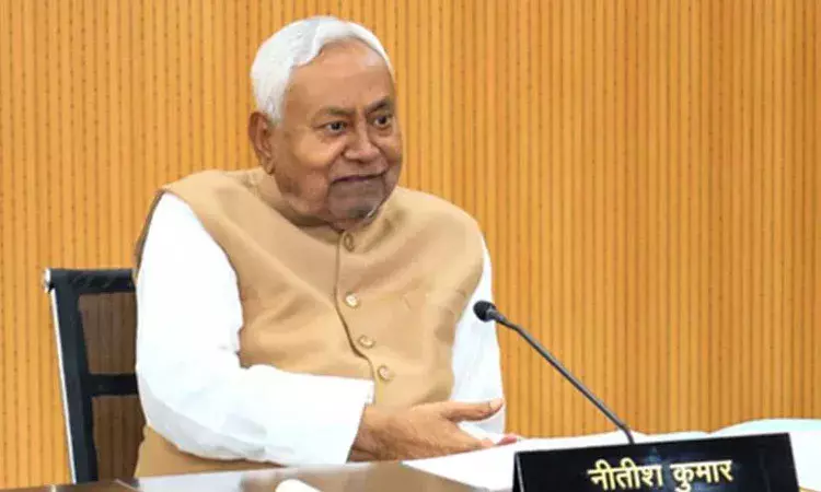 బీహార్ ముఖ్యమంత్రి నితీష్ కుమార్‌పై హైదరాబాద్‌లో ఫిర్యాదులు