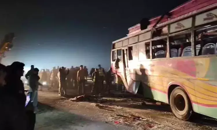 students injured, school bus, returning from picnic, overturns, Jammu