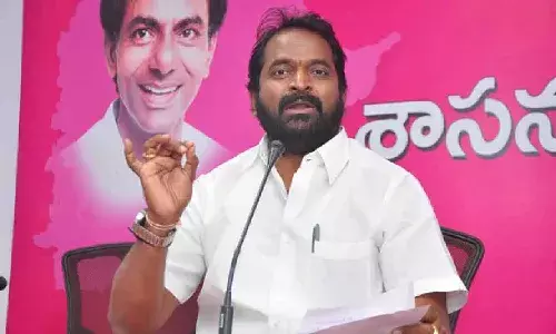 కేసీఆర్‌ను చూసి గజగజ వణుకుతున్నారు