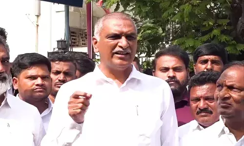 ఇదేనా మీరు ఇస్తానన్న ఏడవ గ్యారంటీ.? : హరీష్ రావు