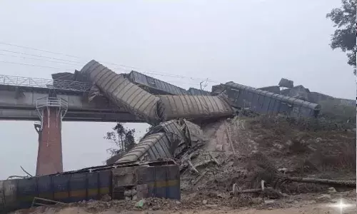 National News, Bihar, Jamui, Train Accident, Goods Train, 17 Freight Wagons Derail, Rail Services Hit