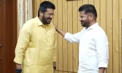 మైనంపల్లి రోహిత్ను అభినందించిన సీఎం మైనంపల్లి రోహిత్ను అభినందించిన సీఎం