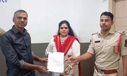 BJP leader Karate Kalyani , Hyderabad Police, YouTuber Anvesh , insulting Hindu deities, Panjagutta Police Station