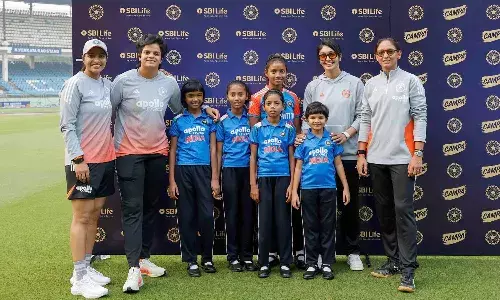 భారత మహిళా క్రికెట్ జట్టుతో మీట్ & గ్రీట్ కార్యక్రమాన్ని ఏర్పాటు చేసిన ఎస్‌బిఐ లైఫ్, బీసీసీఐ