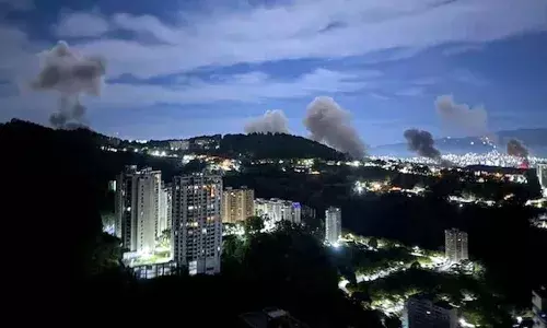 40 killed, US airstrike, Caracas,  Venezuelan official, international news