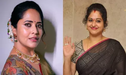 సీనియర్ నటి రాశికి అనసూయ క్షమాపణలు సీనియర్ నటి రాశికి అనసూయ క్షమాపణలు