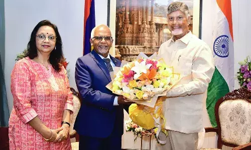 మారిషస్ అధ్యక్షుడితో సీఎం చంద్రబాబు భేటీ