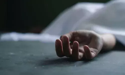 ఫోన్‌లో ఎవరితో మాట్లాడుతున్నావ్..? పెళ్లి నిశ్చయమైనా..