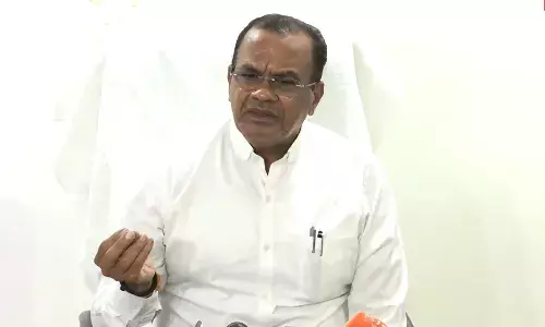 నాకింత‌ విషమిచ్చి చంపేయండి.. మంత్రి కోమటిరెడ్డి ఆవేదన