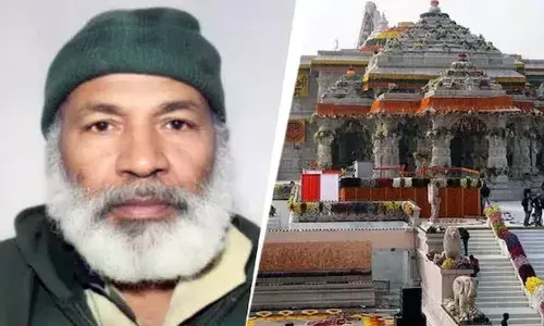 Kashmiri man, namaz , Ayodhya, Ram Mandir, raises slogans, Uttarpradesh