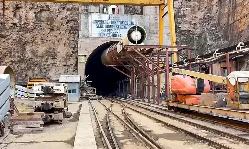 Telangana govt, SLBC tunnel, advanced technology, Minister Uttam Kumar Reddy