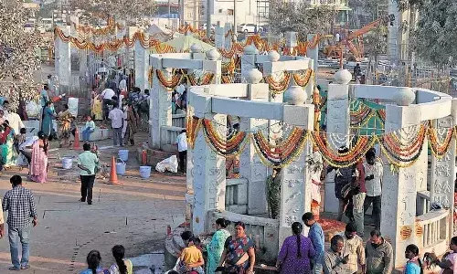 TGSRTC, deliver, Medaram Prasadam, Medaram Jathara, SammakkaSaralamma, TGSRTCLogistics, Telangana