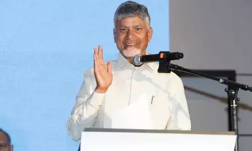 ఉద్యోగాలిచ్చేలా ఎన్నార్టీలు ఎదగాలి.. జ్యూరిచ్ తెలుగు డయాస్పోరా కార్యక్రమంలో సీఎం చంద్రబాబు