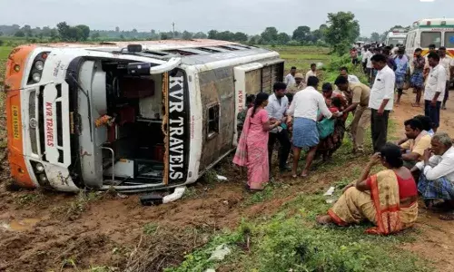 Telangana, Bhadradri Kothagudem district, Private bus overturns